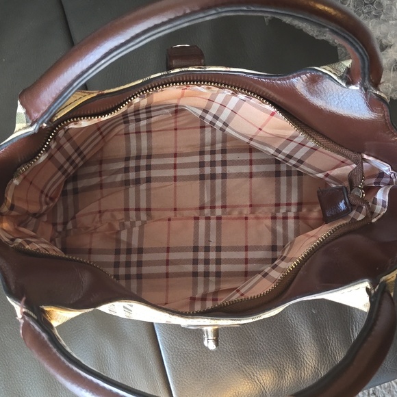 Vintage Burberry Handbag - EUC - Picture 8 of 8